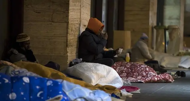 \"Più fuori che dentro\", l'accoglienza di rifugiati e richiedenti asilo nell'era Covid-19