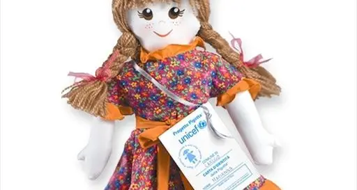 Adotta una Pigotta, la bambola dell'Unicef, per aiutare i bambini