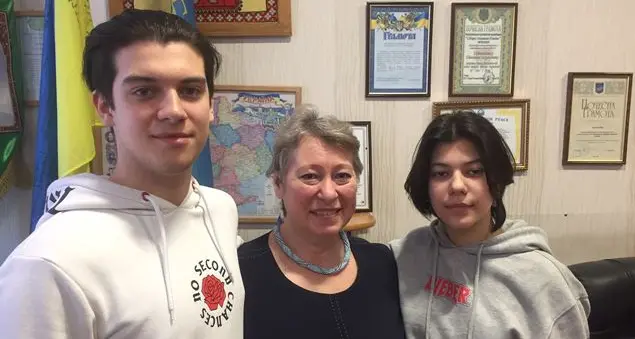 Nella scuola 113 di Kiev: «Abbiamo il rifugio antiaereo, ma crediamo con forza nella pace»