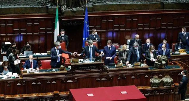 E l'aula preme per un Mattarella bis