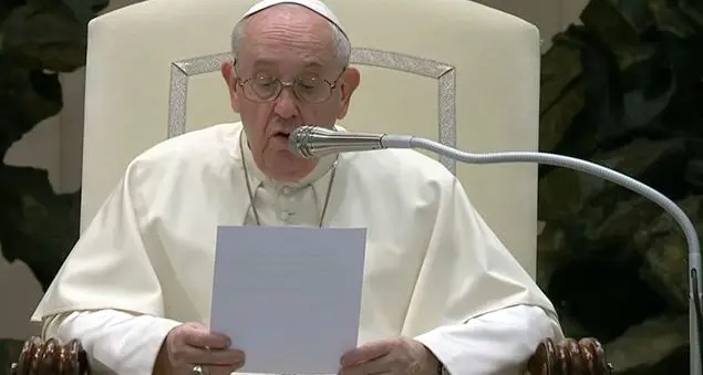 Il Papa: «Dio non si spaventa dei nostri peccati, ma della chiusura del cuore»