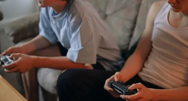 «Non accetto che il suo unico interesse, a 11 anni, siano i videogames»