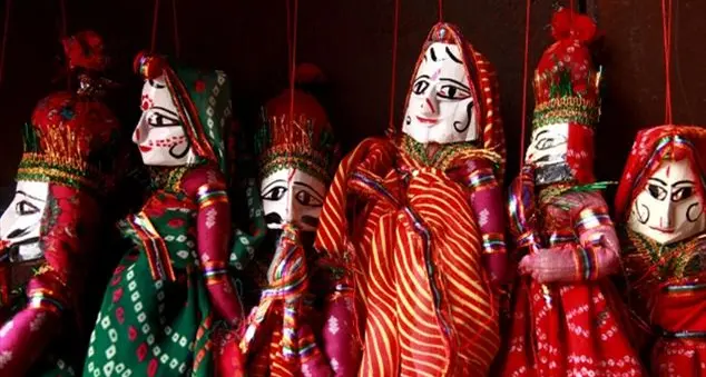 Marco Tibaldi: Il teologo che spiega la Bibbia con i Burattini