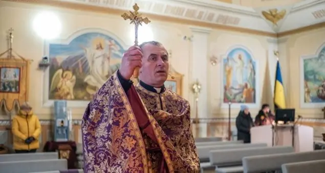 Padre Vasil Kolody: «aiutateci a non perdere la speranza»