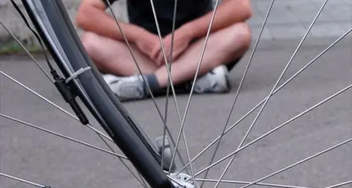 Irish, che non ha la bicicletta