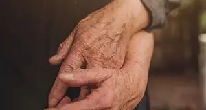 I gesti di intimità tra coniugi anziani