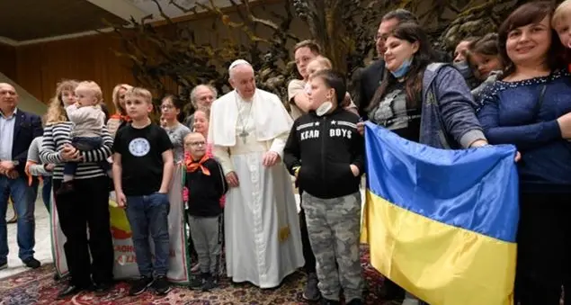 «Preghiamo perché si fermi la guerra, crudeltà selvaggia»