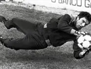 Dino Zoff: \"Volere o volare, il portiere è un uomo solo\"