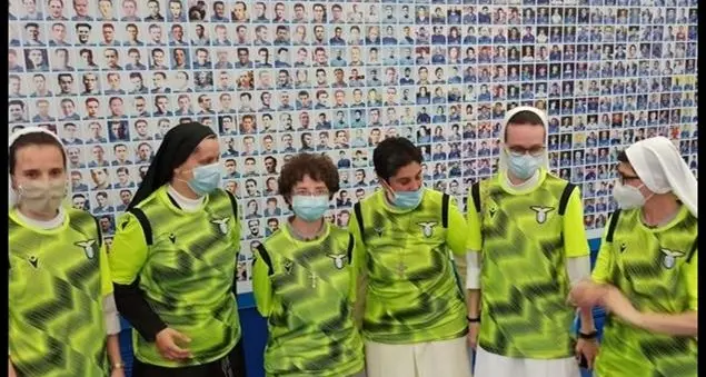 Scende in campo la Nazionale di calcio delle suore