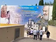 «Sono solo un frate da due soldi», fede e carità senza confini: Padre Pio, vent'anni fa santo