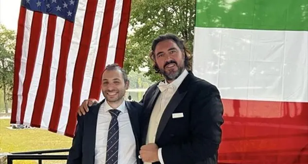 Standing ovation per il tenore Gianluca Sciarpelletti: la buona musica italiana spopola negli USA