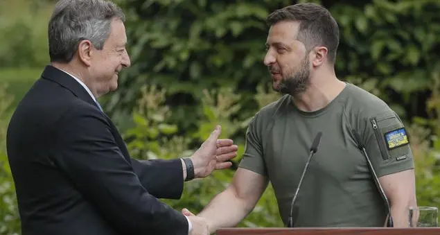 L'abbraccio dell'Europa all'Ucraina in guerra.