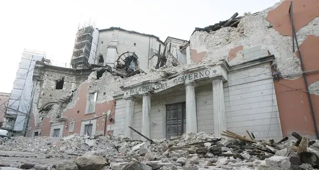 «La sentenza sul sisma dell’Aquila è un oltraggio alle vittime e al dolore dei familiari»