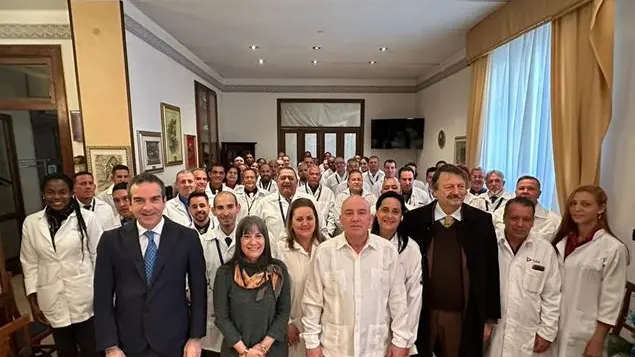 Per 51 medici cubani comincia la missione nella sanità calabrese