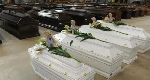 Poveri e migranti, finalmente una degna sepoltura