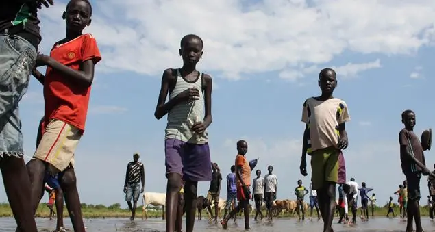 WeWorld: ancora troppe barriere all'inclusione di donne e bambini nel mondo