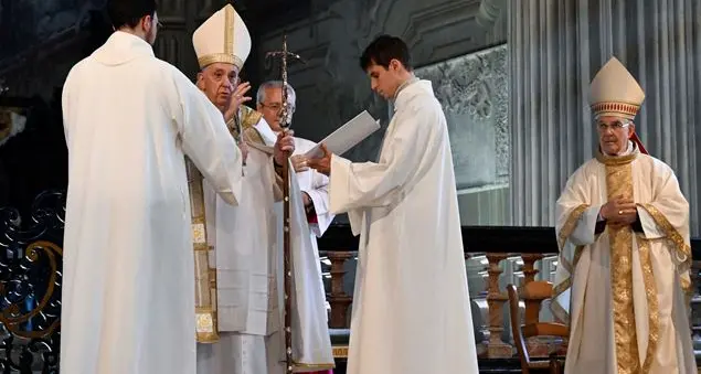 Il Papa: «Oggi c'è una carestia di pace». E saluta i fedeli in dialetto piemontese