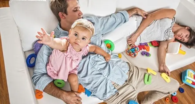 Relazioni 2.0: «Conosciuti in chat e sposati. Ora abbiamo una figlia, ma va tutto a rotoli»