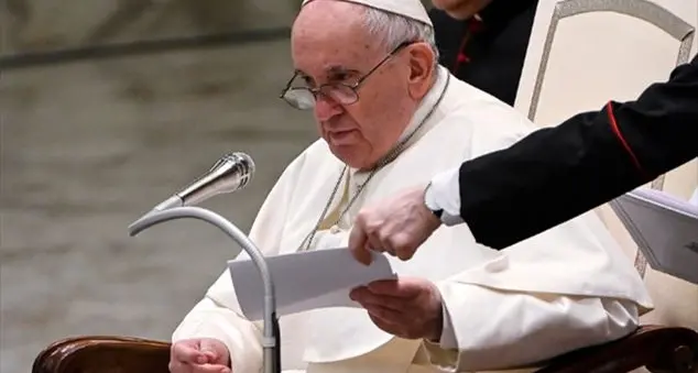 Papa Francesco ai fedeli slovacchi: «Costruite ponti di fraternità con i due polmoni del cristianesimo, a Oriente e Occidente»