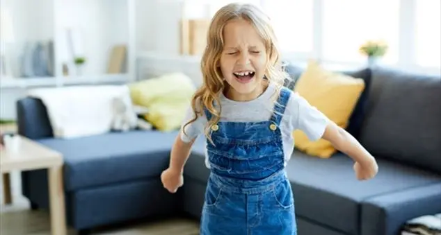 «Le mie nipotine: la piccola è serena, la grande è prepotente ed emotiva»