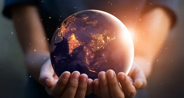 Il demografo: «Siamo otto miliardi ma la denatalità resta un allarme da non sottovalutare»