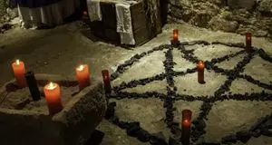 Quella passione dei giovani per i segni satanici