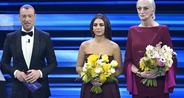 Da Benigni all'Iran ai minori in carcere, per fortuna non è solo il Sanremo dell'io