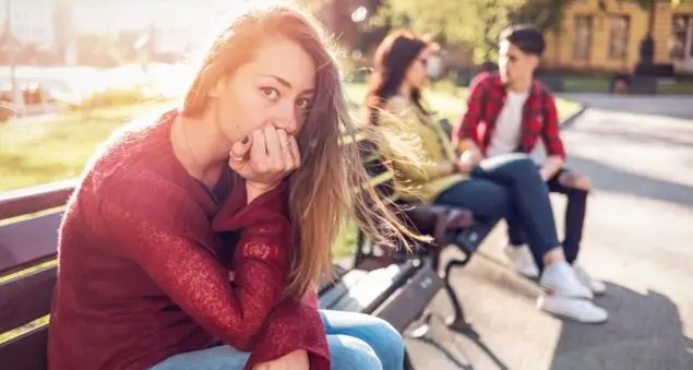 Geloso io? Un'emozione che ci fa vergognare