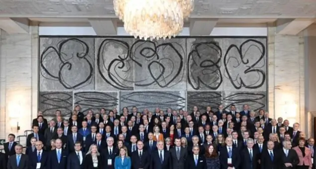 Mattarella: \"Serve più diplomazia\"