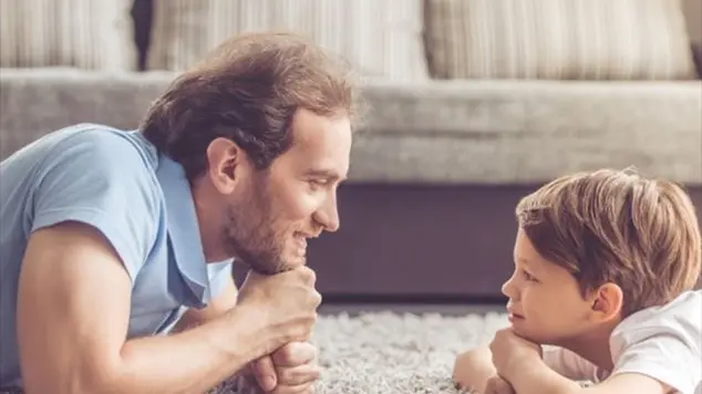 Smart Working e figli: «Lavorando da casa mi sono preso cura dei bambini»