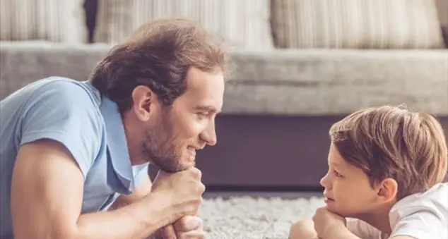 Smart Working e figli: «Lavorando da casa mi sono preso cura dei bambini»