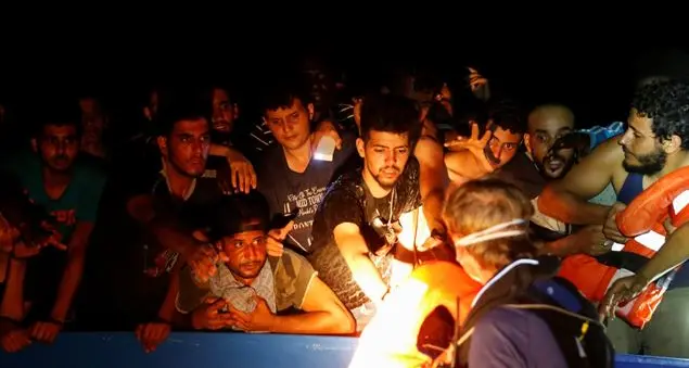 Il nuovo decreto-legge: codice di condotta e più restrizioni per le navi del soccorso