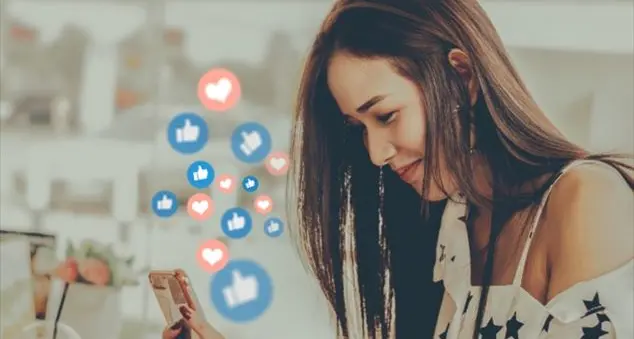 Perché sui social anche gli adulti diventano violenti?