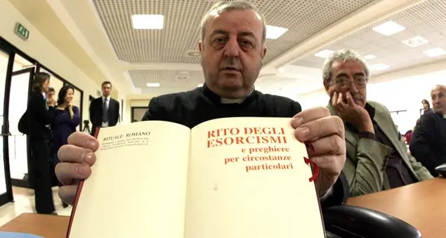 «Gli \"artigiani del diavolo\" lavorano ai margini della società ma appartengono alle élite»