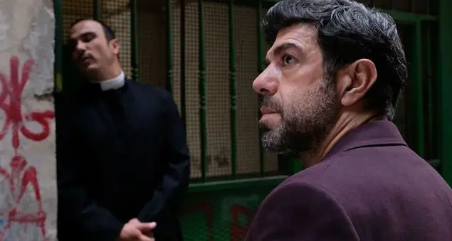 La nostalgia per la Napoli della giovinezza nell'ultimo film di Martone