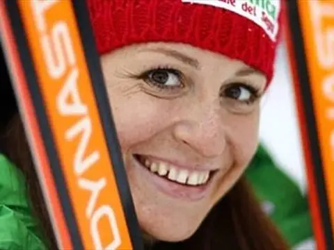 La sciatrice Elena Fanchini e la sua lotta al tumore