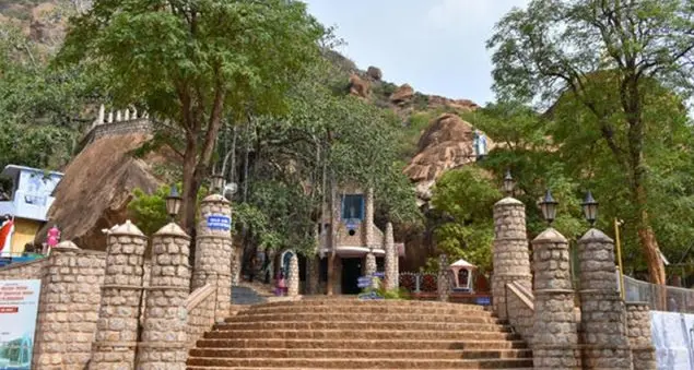 Nilakandan: l'indiano che rifiutò denaro e potere per abbracciare Gesù