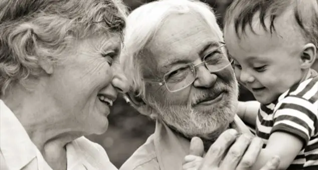 Se porto mio nipote in vacanza non gli mancherà la mamma?