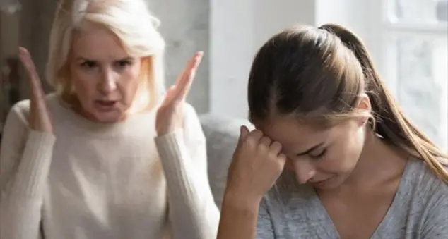 Preadolescenza: \"Come gestire i figli nel loro cambiamento\"