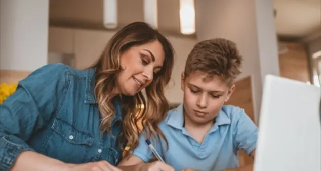 Come aiutare il proprio figlio che non ha voglia di studiare