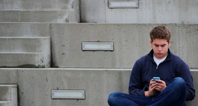 «Giovani fragili e violenti, noi adulti cosa abbiamo fatto per renderli così?»