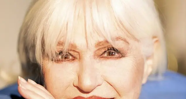 Tutto quello che c'è da sapere su Benedetta Primavera il varietà di e con Loretta Goggi