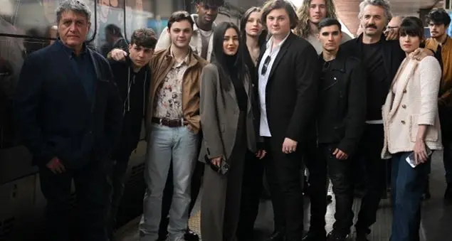 «I miei alunni stravedono per la serie Mare fuori, e io ho paura di fare la figura della boomer»