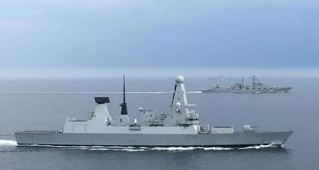 Allarme sicurezza: la flotta militare di Putin al largo delle nostre coste