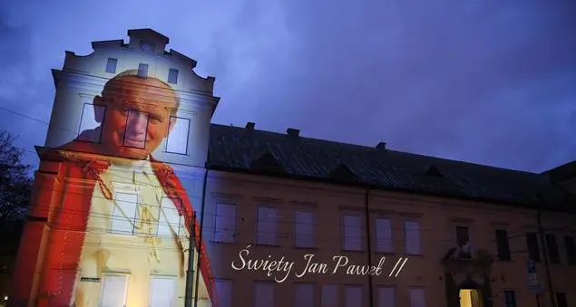 «Su Giovanni Paolo II una campagna d’odio basata sul nulla»