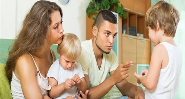 Martino, 9 anni geloso del fratellino