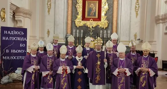 Al Santuario mariano di Berdychiv la preghiera dei vescovi latini ucraini