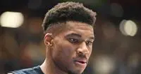 La lezione di Giannis Antetokounmpo: «Non esiste fallimento nello sport»
