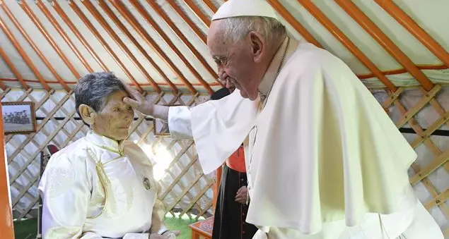 \"La Chiesa non ha un'agenda politica, ma solo la disarmata potenza del Risorto\"