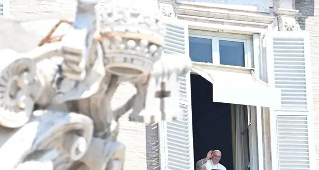 Il Papa: \"Chi ama si lascia smuovere e commuovere, perché l'amore è creativo\"